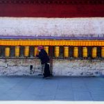 布达拉宫转经人